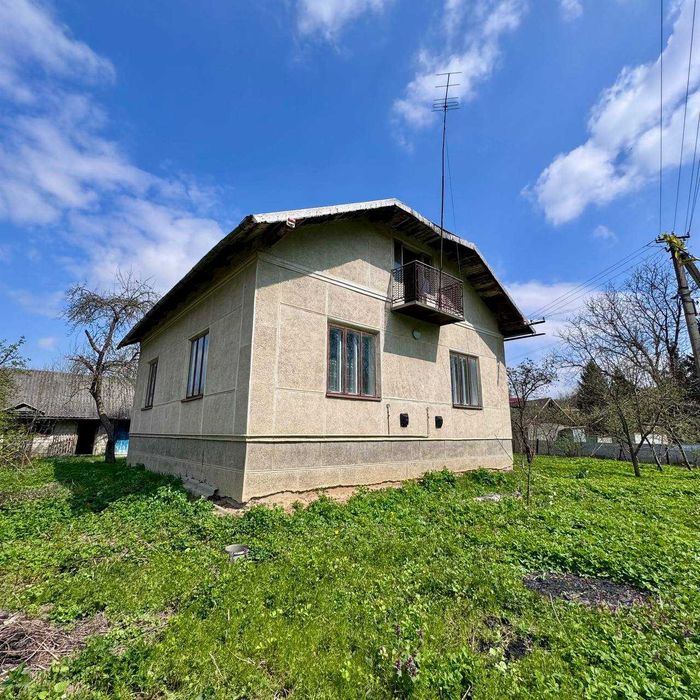 Продається будинок біля дністра у селі Золота Липа