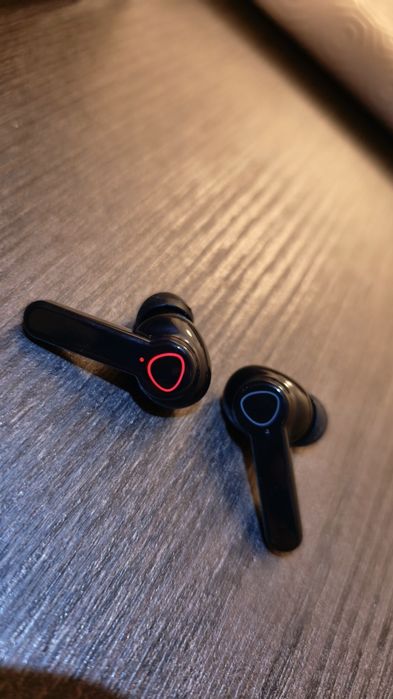 3-in-1 Bluetooth Headphones with Power Bank and Flashlight64170796711171123