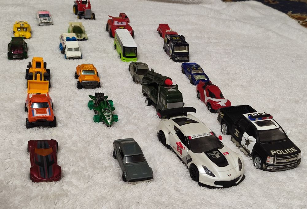 Машинки Hot wheels хот вілс і не тільки