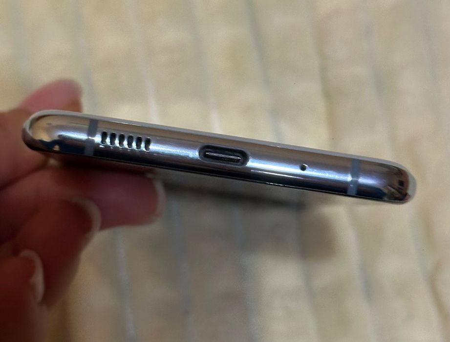 Samsung S20+ 8/128gb