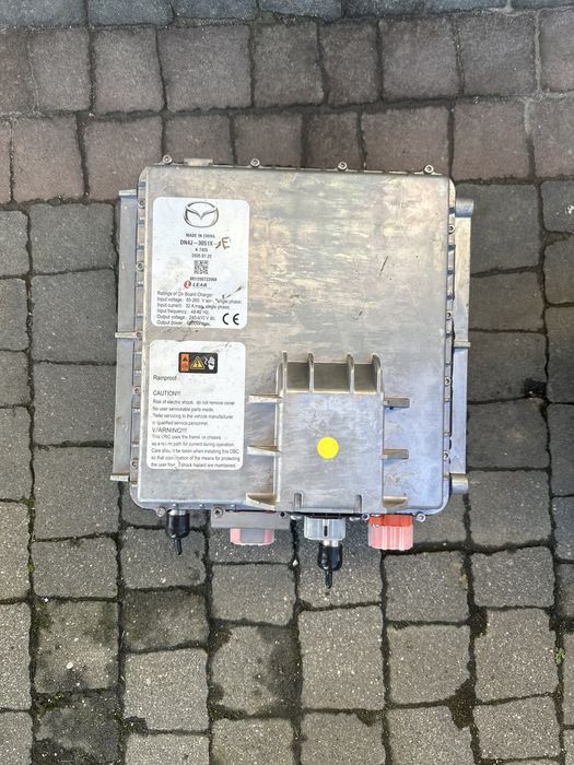 Mazda MX30 ładowarka do baterii