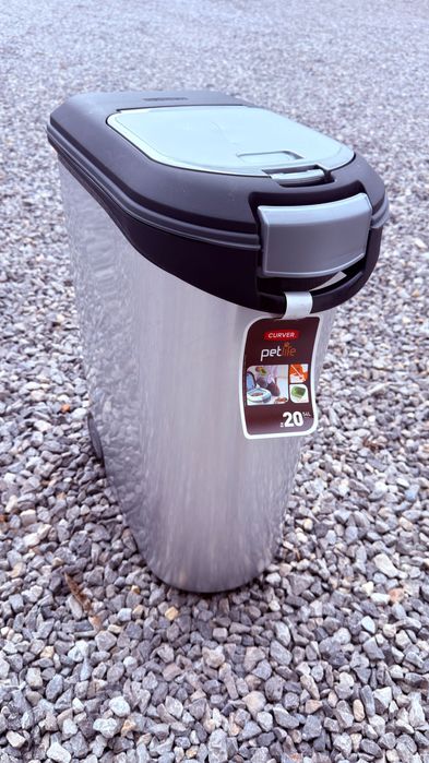 Kosz na karmę dla zwierząt