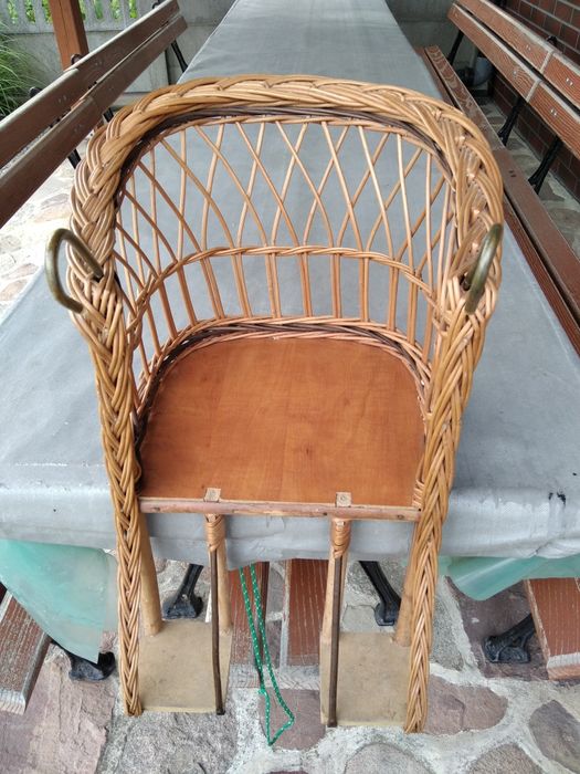 Wiklinowy fotelik rowerowy dla dziecka