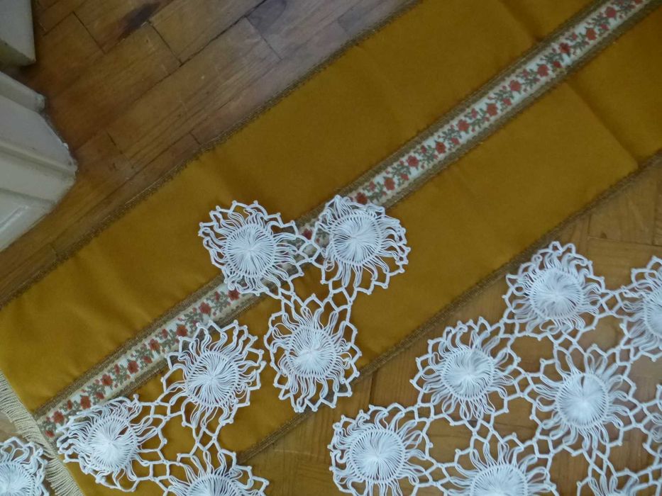 Naperons de renda e tecido, vintages