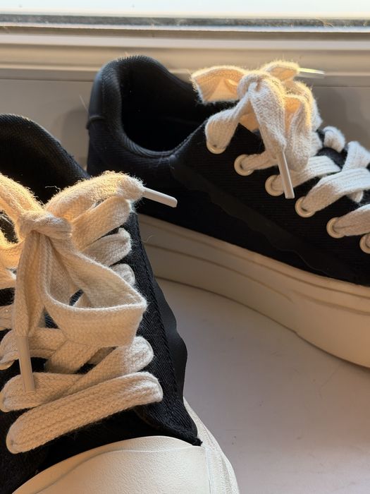 Młodzieżowe sneakersy