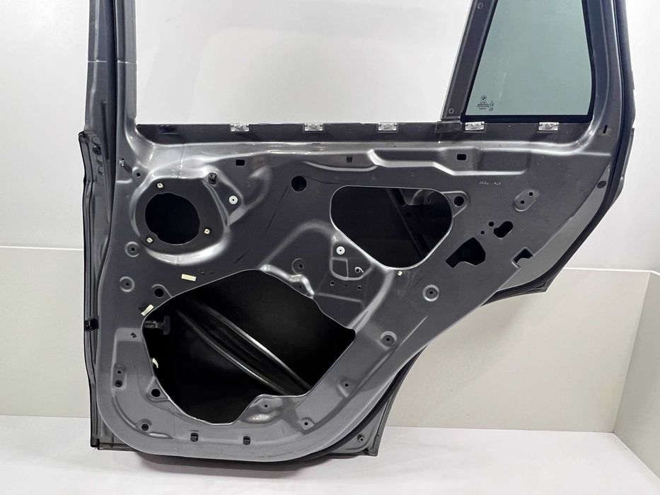 Дверь BMW X5 F15 F16 дверька передняя БМВ Х5 Ф15 Ф16 двери задняя A52