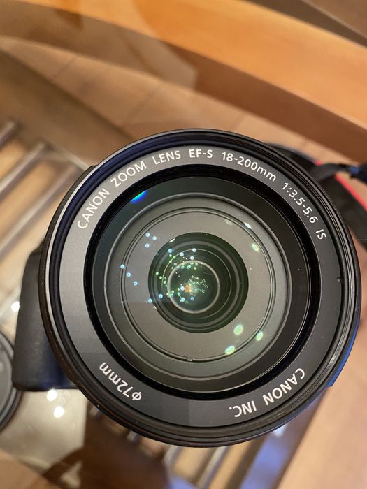 Фотоаппарат Canon D 550 с объективом 18-200 мм