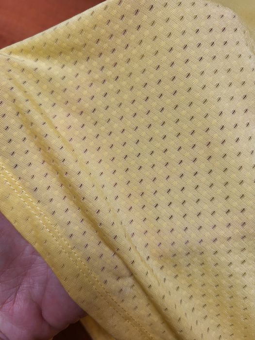 Nike w rozmiarze XL piękny żółty kolor. Bardzo przewiewna. Nowa z metką