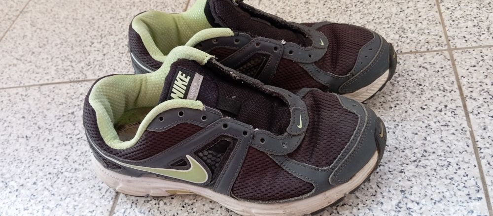 Sapatilhas pretas nike 37,5