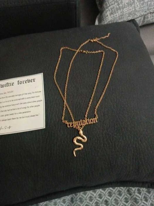 Colar Taylor Swift - Cobra + Reputation