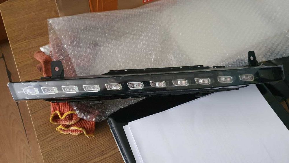 Правий поворотник на Audi Q7 4L 2010-2015 року (LED 11) аналог