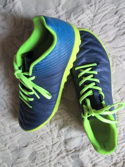 Ténis de rapaz nº36 ( KIPSTA )