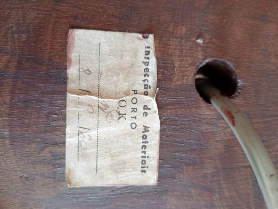 Caixa de telefone como nova.