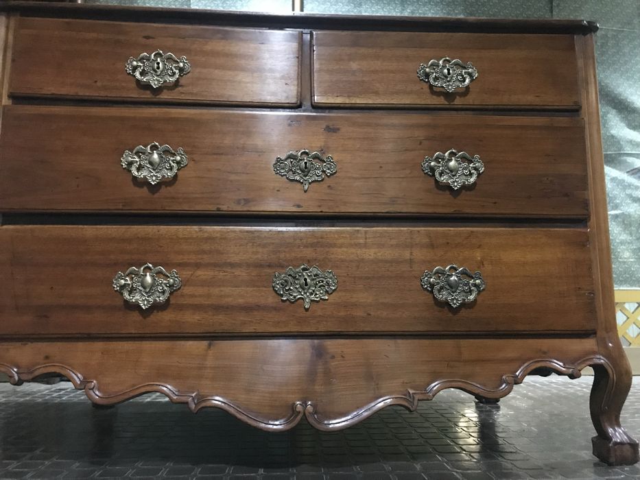 Cómoda paramenteira D. José sec XVll- XVIII