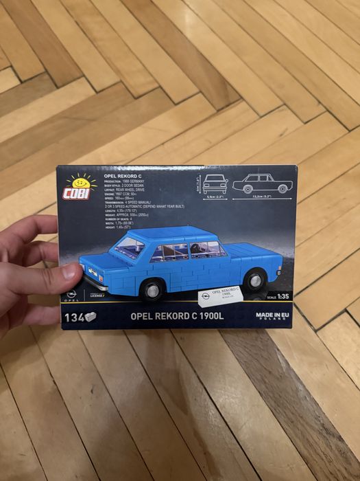 lego cobi синя машина OPEL REKORD C 1900L