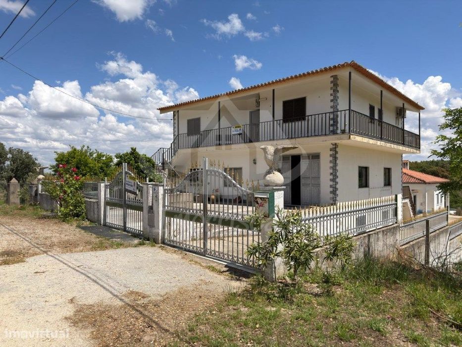 Estate with Residence and Licensed Cheese Factory - Póvoa e Meadas - Castelo de Vide