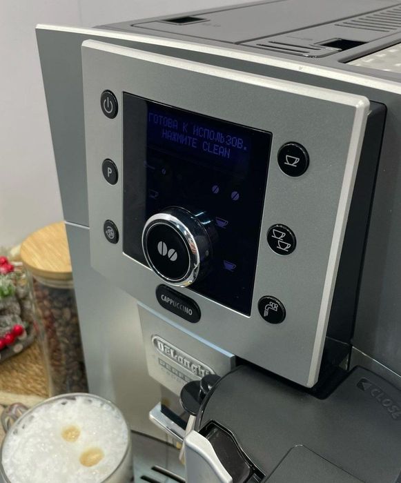 Кофемашина Кофеварка кавоварка Кавомашина Delonghi perfecta capucinno