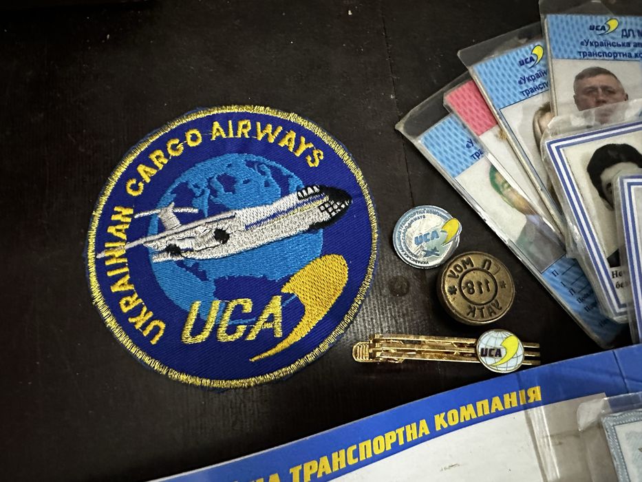 Колекція атрибутики УАТК ( Українська авіаційна транспортна компанія)
