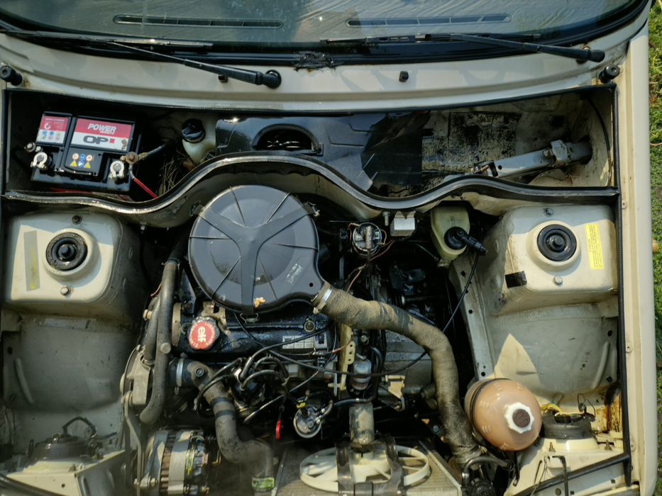 Veiculo RENAULT  R5 TL