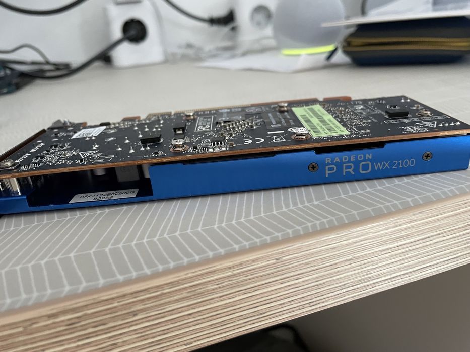 ATI Radeon Pro WX 2100