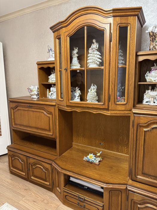 Румынская стенка из дуба