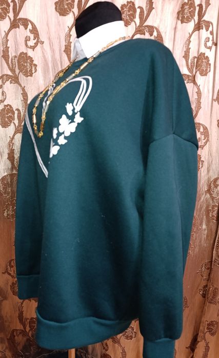 Продам Кофту зелену