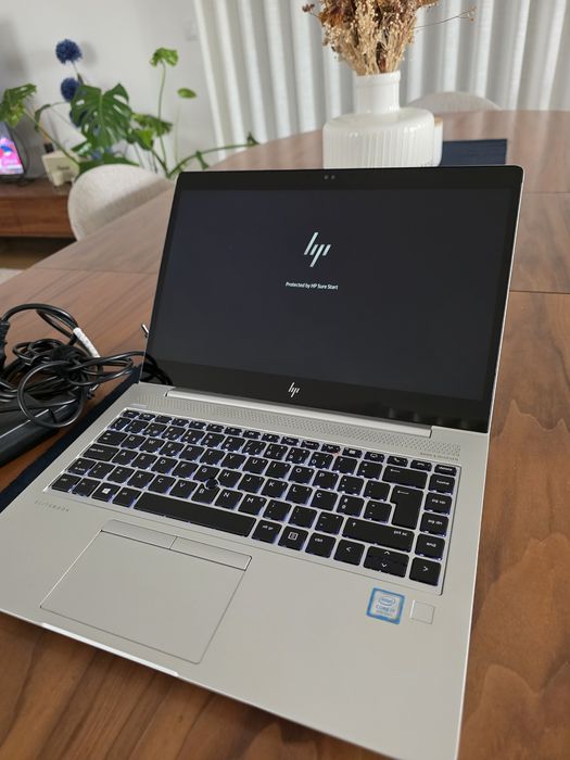 HP EliteBook 840 G5 TouchScreen i7 16GB 512GB. Troca/retoma

Equipame