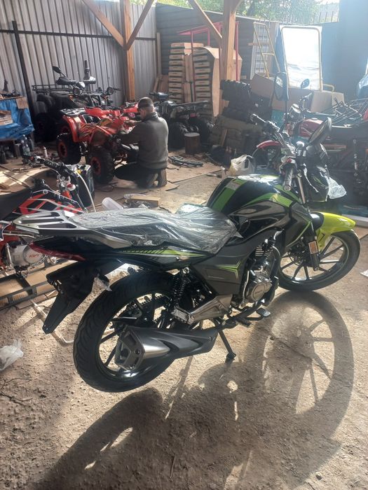 Мотоцикл Spark SP200R-36