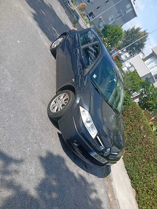 Renault Mégane — fotografia 2