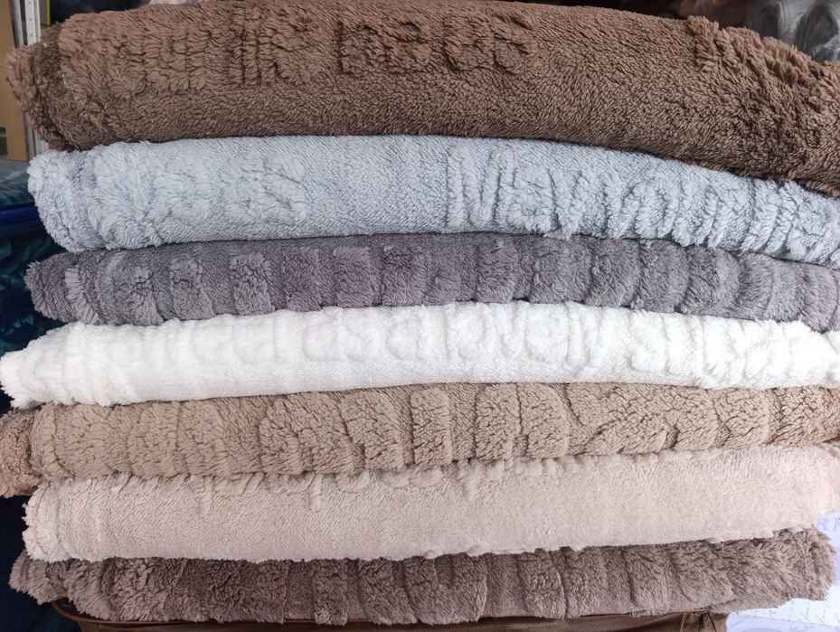 Плед-покривало мін мін. 200х230. 1150 грам.