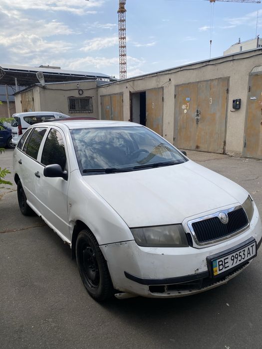 Продам шкоду  фабия 1,2 бенз