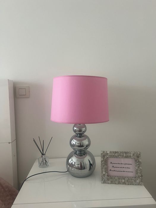 Abajur rosa novo