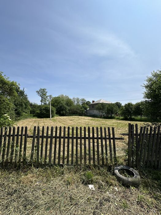 Продаж будинку с. Клузів та землі 28сот