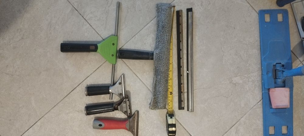 Інвентар для прибирання
