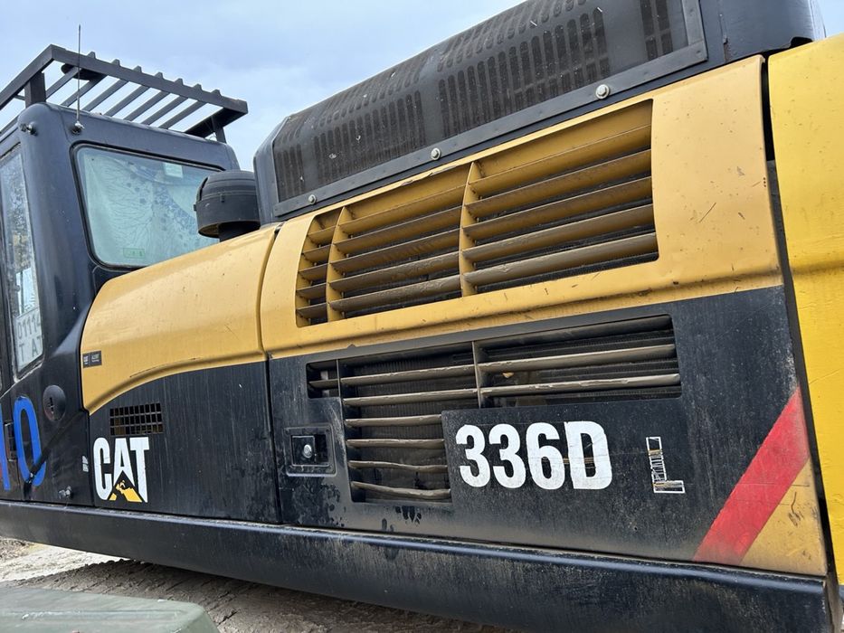 Екскаватор cat336