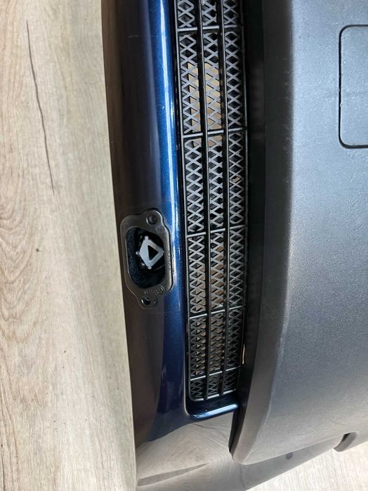 Zderzak przedni Volvo XC90 kolor 417-26