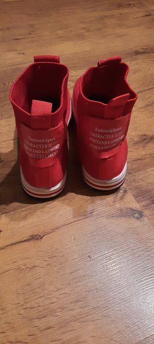 Buty damskie za kostkę czerwone
