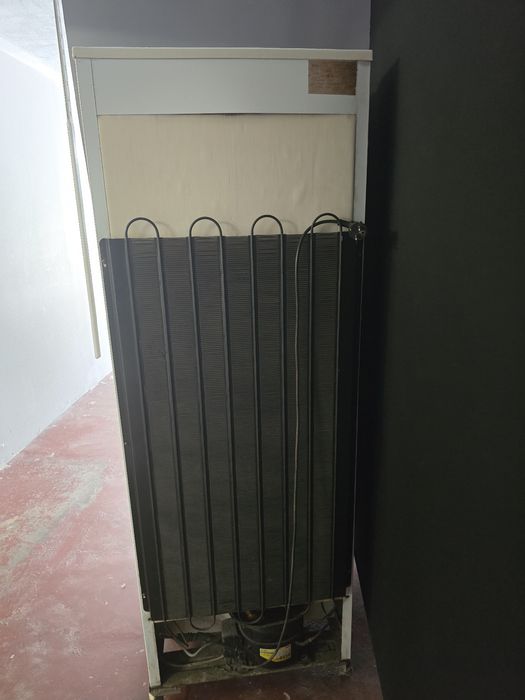 Frigorífico Gralux 2 portas – em bom estado