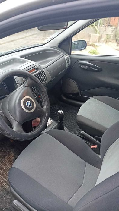 Fiat Punto 1.3 MJTD 70CV