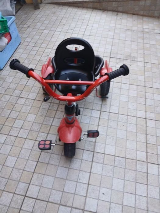 triciclo em bom estado