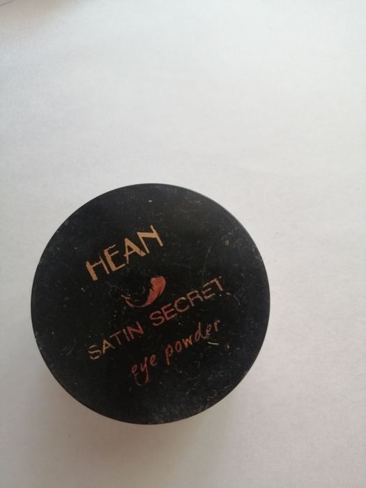 HEAN satin secret eye powder