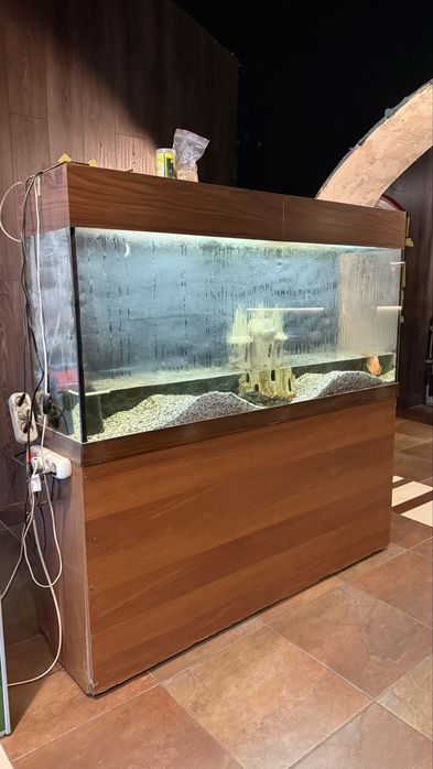 Продаю акваріум !
