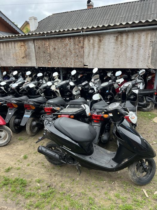 Скутери Honda Dio