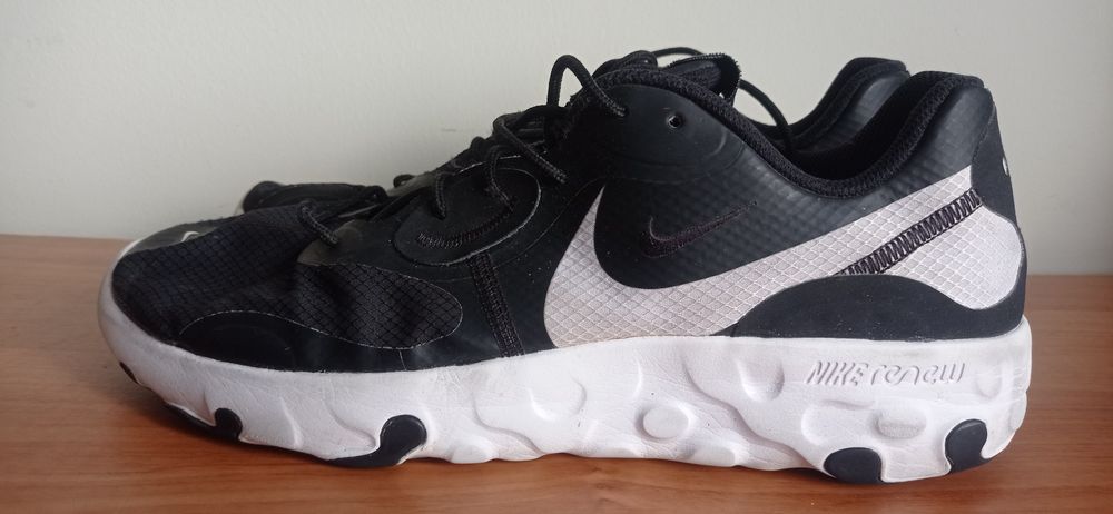 Оригінальні Кросівки  Nike Renew Lucent Ii