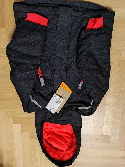 Куртка  H&M Sport 104