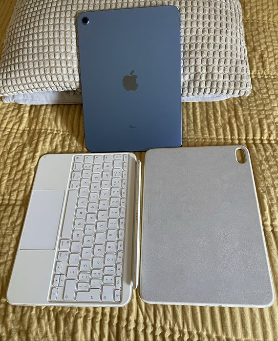 Ipad 10 geracão 64GB + Magic keyboard Folio