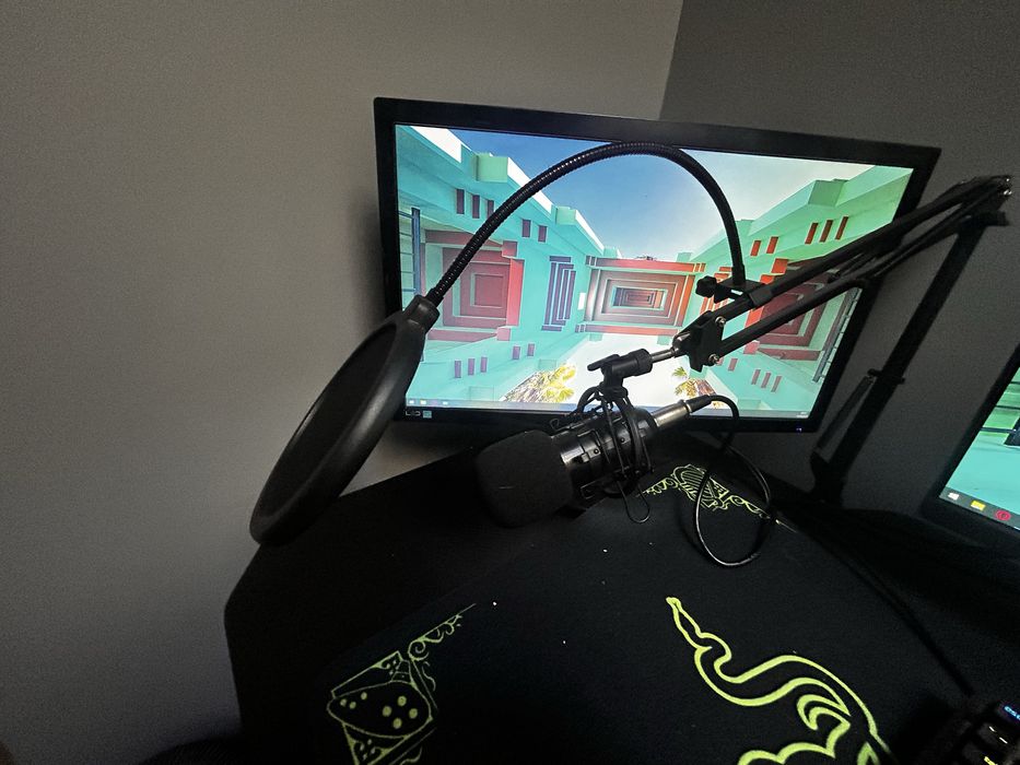 Zestaw do grania | komputer monitory