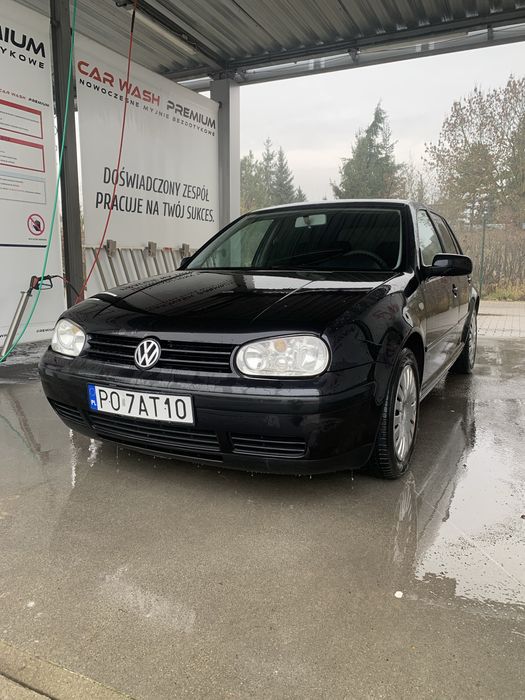 Volkswagen Golf 4 1.6 benz 2000