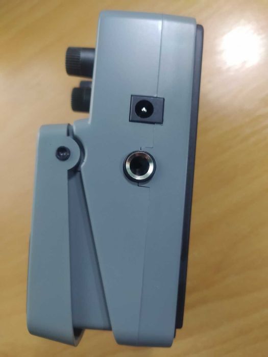 Продам педаль Behringer VD400