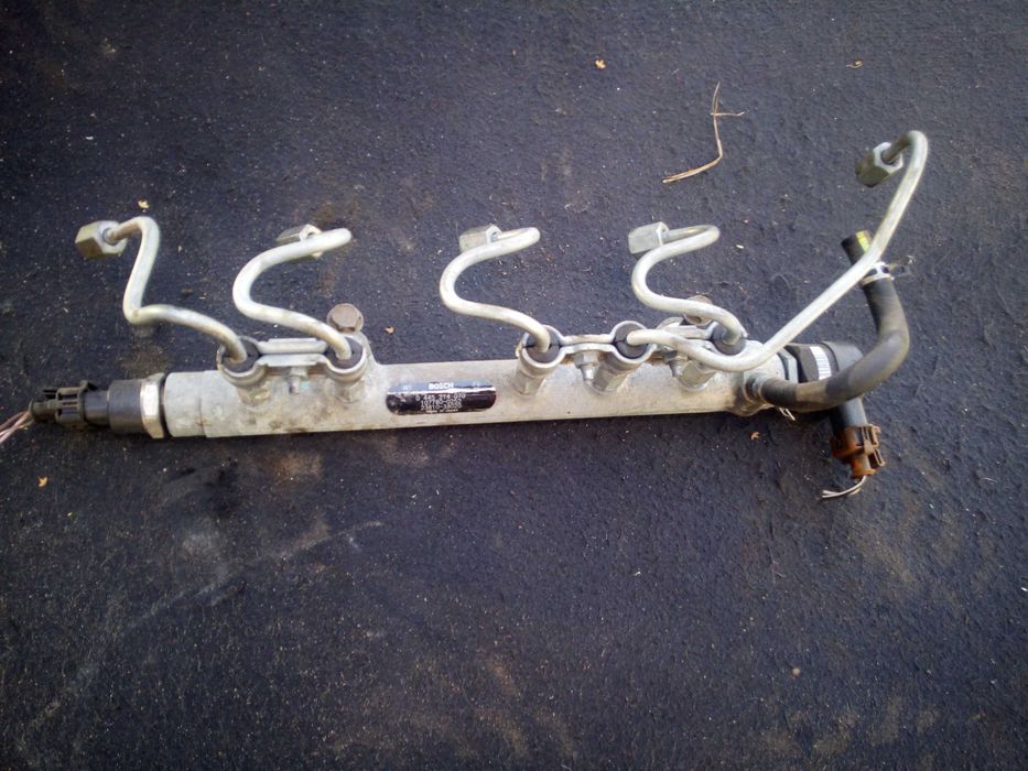 corolla e12 02-07  1,4d-4d listwa wtryskowa czujnik